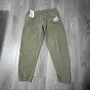 Army green Roots Sweat pants